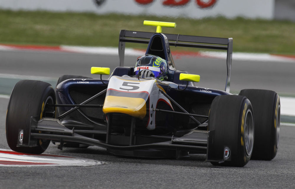 Robert Vişoiu a câştigat două puncte în etapa de GP3 de la Barcelona - Poza 1