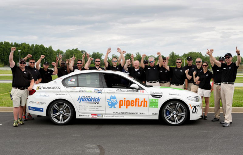 Recordul mondial la drift continuu a fost doborât de un BMW M5: 82.5 kilometri fără oprire! - Poza 2