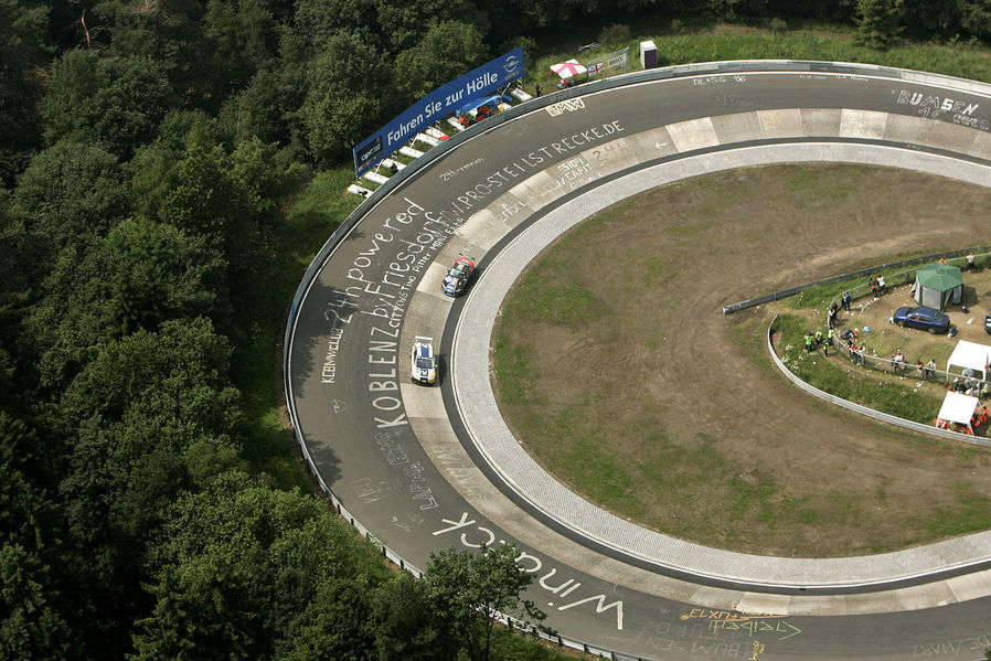 Nurburgring-ul este de vânzare - 120 milioane de euro pentru tot complexul - Poza 2