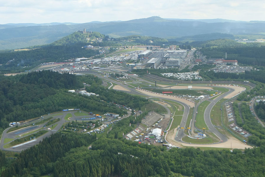 Nurburgring-ul este de vânzare - 120 milioane de euro pentru tot complexul - Poza 5
