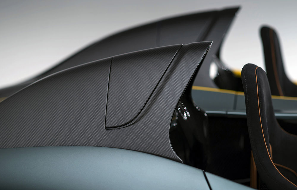 Aston Martin CC100: un concept car spectaculos ce marchează centenarul mărcii britanice - Poza 10