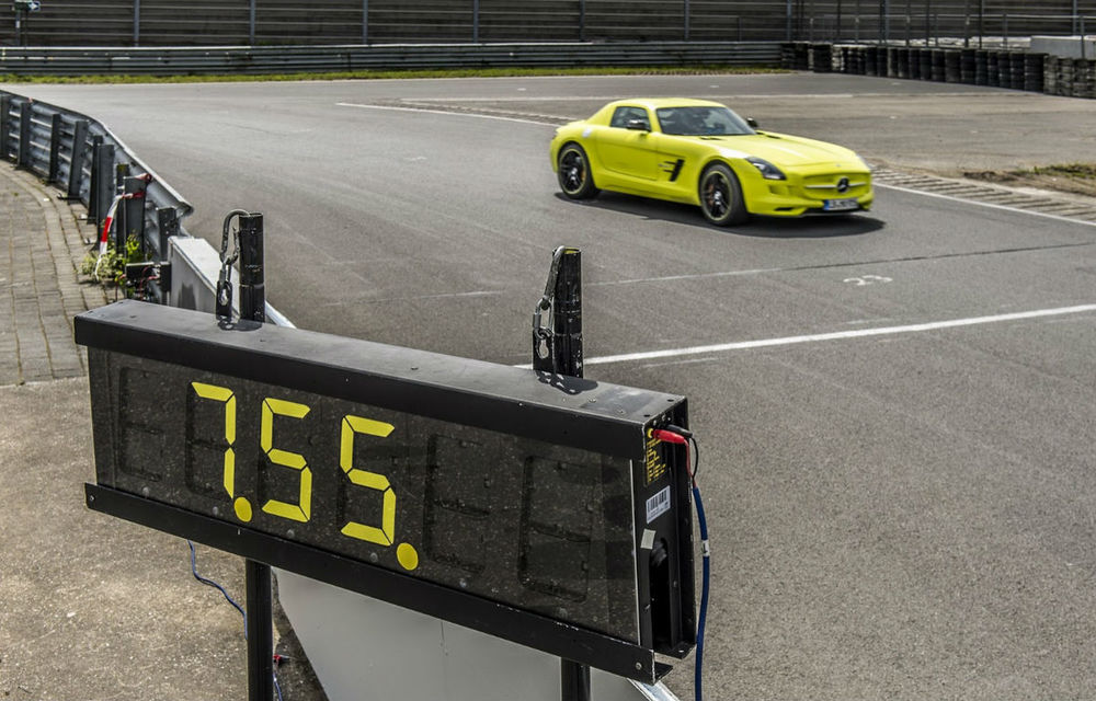 Mercedes SLS AMG EV a devenit cel mai rapid model electric pe circuitul de la Nurburgring - Poza 1