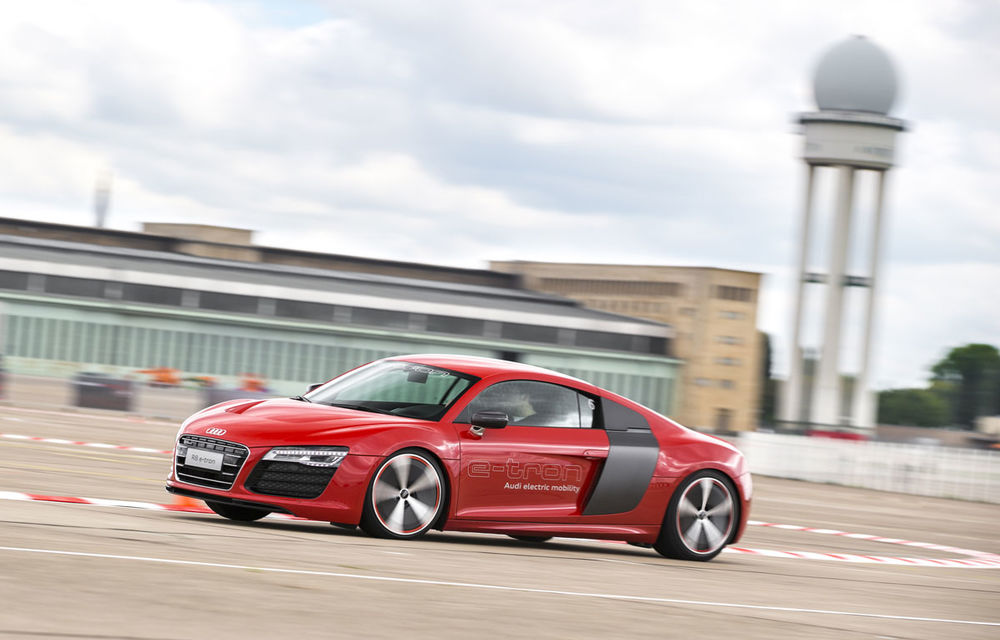 REPORTAJ: Salt în viitor cu Audi R8 electric - Poza 1