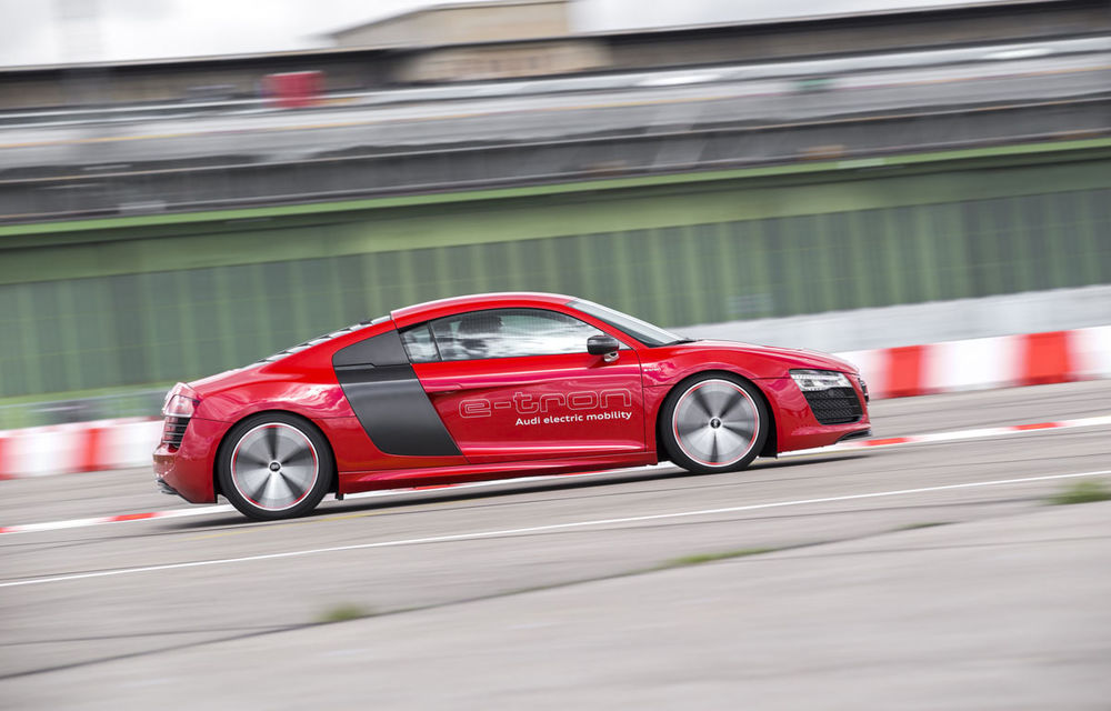 REPORTAJ: Salt în viitor cu Audi R8 electric - Poza 3