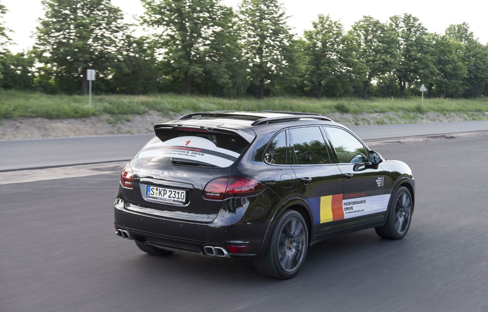 Aventuri în Europa de Est: 1500 de kilometri cu un Cayenne Diesel S în Porsche Performance Drive 2013 - Poza 12