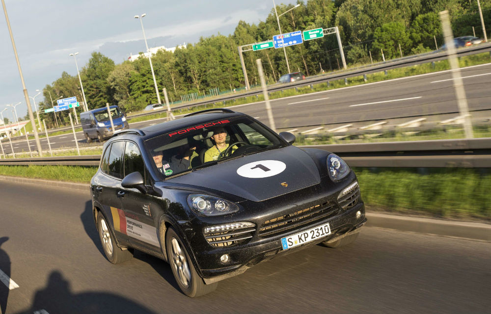 Aventuri în Europa de Est: 1500 de kilometri cu un Cayenne Diesel S în Porsche Performance Drive 2013 - Poza 49