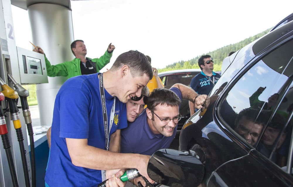Aventuri în Europa de Est: 1500 de kilometri cu un Cayenne Diesel S în Porsche Performance Drive 2013 - Poza 29
