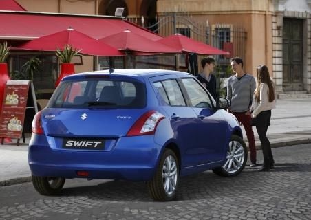 Suzuki Swift facelift, primele imagini ale versiunii restilizate - Poza 11