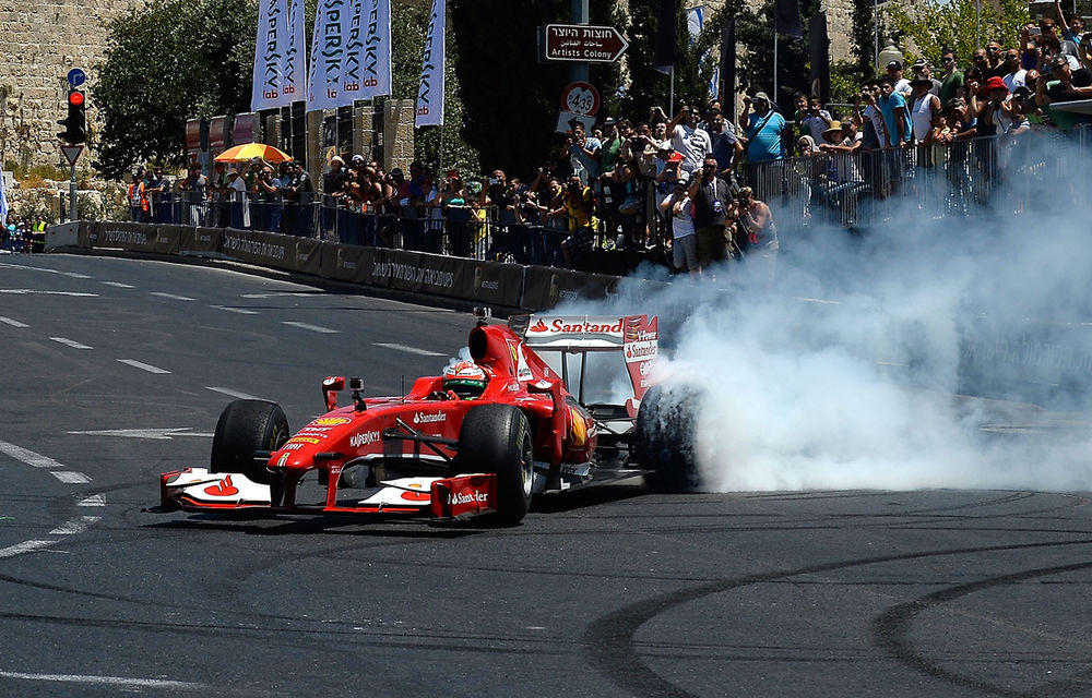 VIDEO: Ferrari a făcut o demonstraţie de F1 la Ierusalim - Poza 1