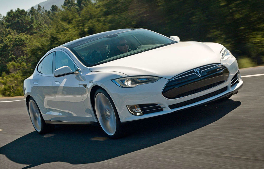 Tesla a prezentat noua sa staţie de schimbare a acumulatorilor vehiculelor electrice - Poza 1