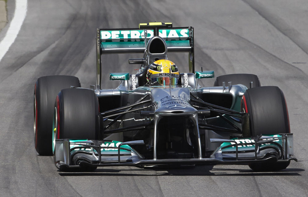 Hamilton nu înţelege de ce Ferrari şi Red Bull sunt mai bune în ritm de cursă - Poza 1