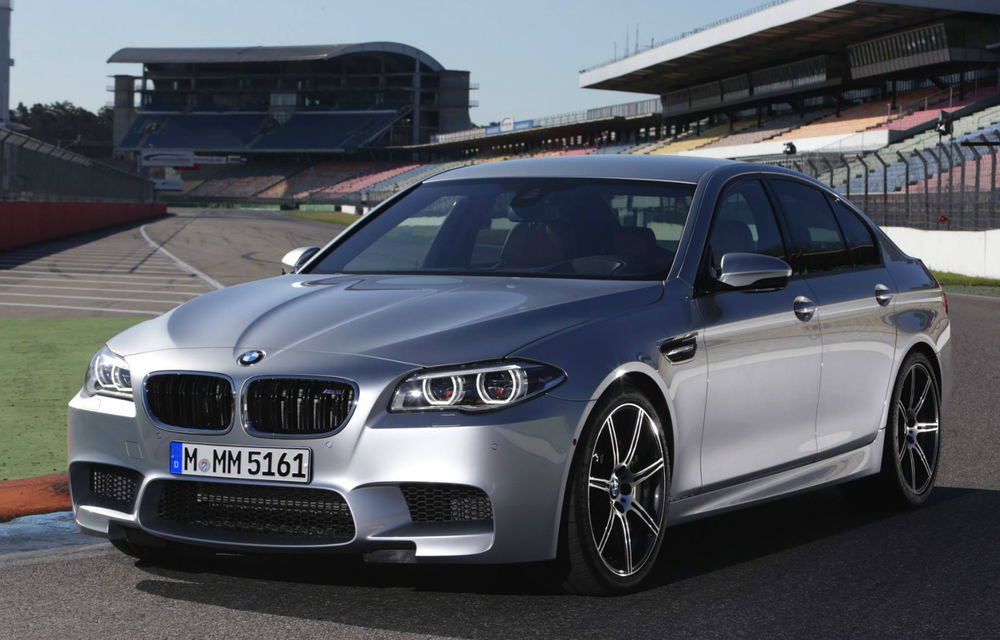 Preţuri BMW M5 facelift în România: sedanul de performanţă costă 107.260 de euro - Poza 1