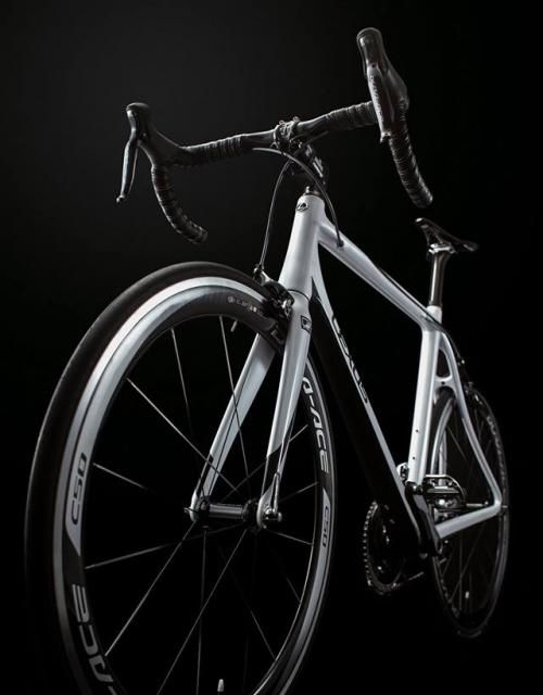Lexus lansează o bicicletă de performanţă: F Sport Road Bike - Poza 4