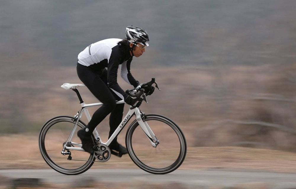Lexus lansează o bicicletă de performanţă: F Sport Road Bike - Poza 2