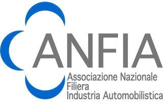 Italia: Asociaţia producătorilor de automobile sugerează reducerea taxelor pentru creşterea vânzărilor