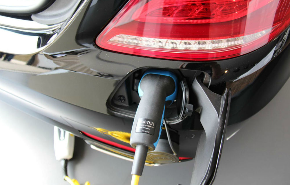 Mercedes-Benz S500 Plug-in Hybrid: Lansare în 2014 şi consum 4% - Poza 2