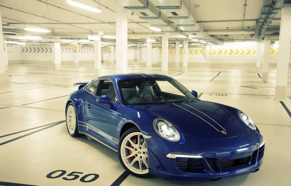 Porsche a creat un Carrera 4S unic pentru cei cinci milioane de fani de pe Facebook - Poza 9