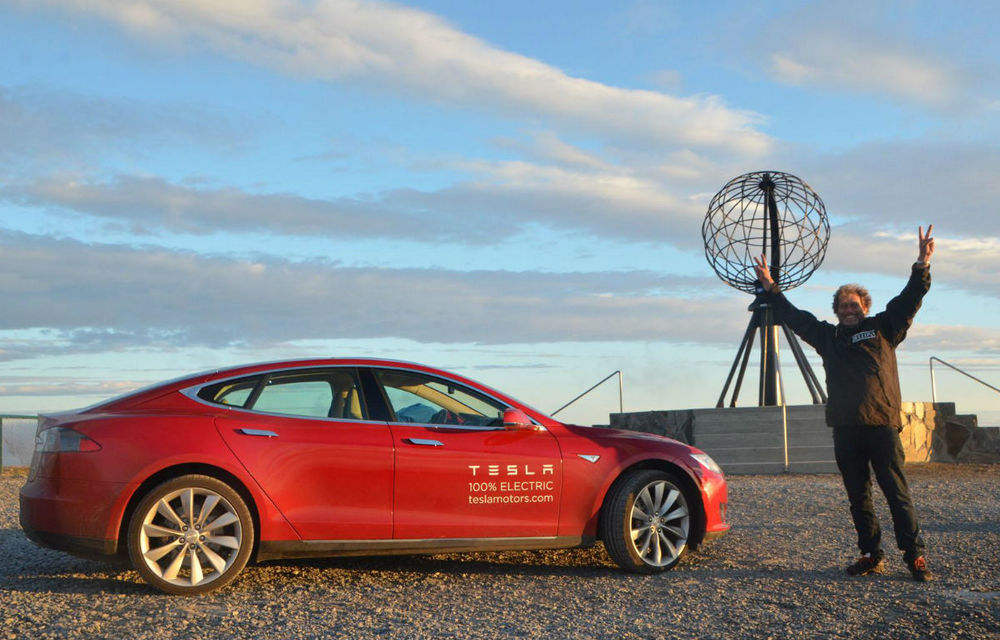 Tesla a livrat primul Model S în Europa unui norvegian excentric - Poza 1