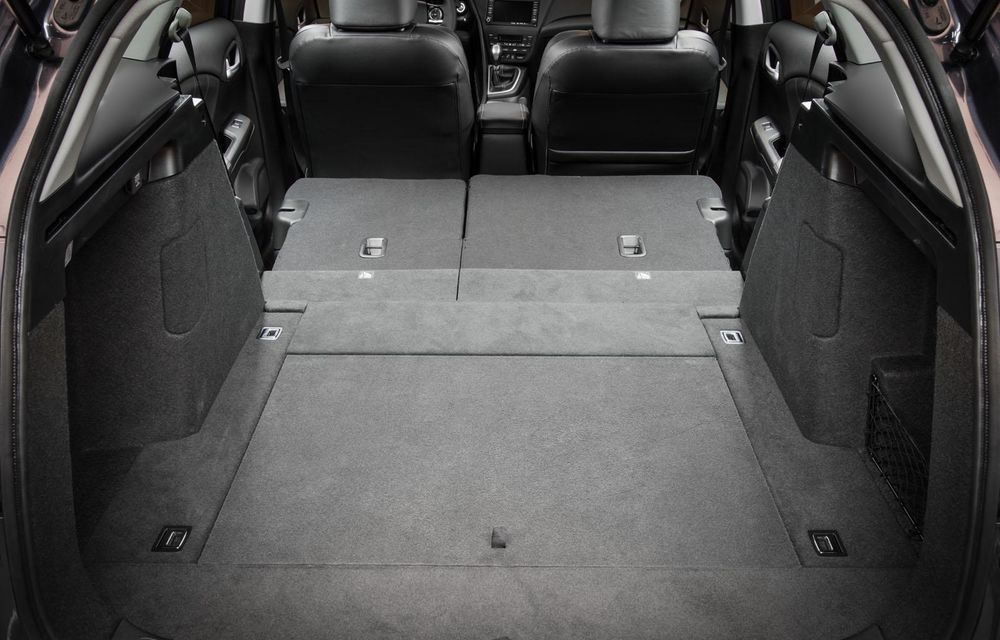 Honda Civic Tourer - primele imagini şi detalii ale break-ului compact cu cel mai mare portbagaj - Poza 12