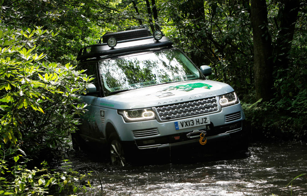 Range Rover aduce doi hibrizi la Frankfurt - Poza 2