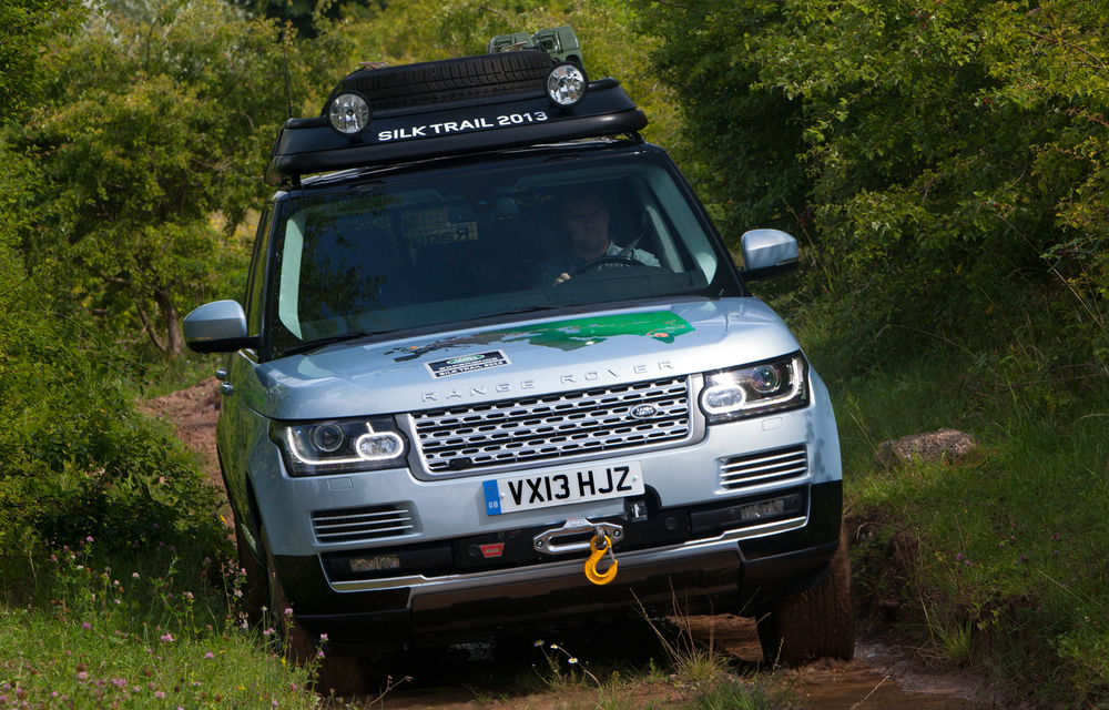 Range Rover aduce doi hibrizi la Frankfurt - Poza 5