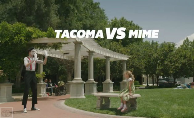 4xVIDEO: Toyota îşi promovează pick-up-ul Tacoma cu umor inteligent - Poza 1