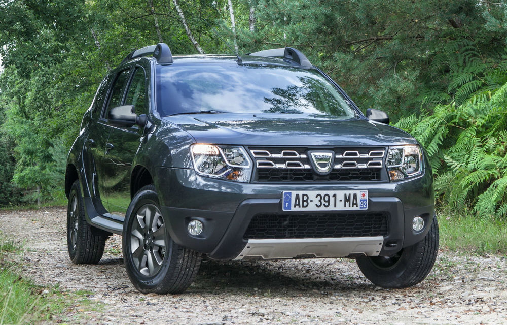 Dacia a folosit în premieră noul Duster Facelift pentru transportul actorului John Malkovich la Festivalul George Enescu - Poza 1