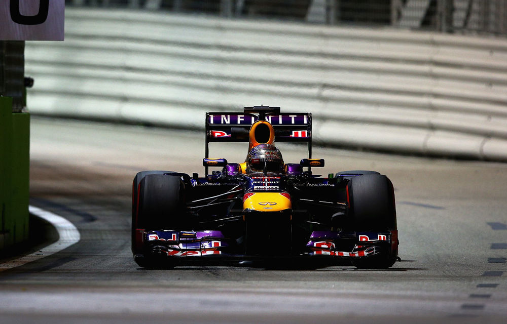 Vettel a obţinut în Singapore al cincilea pole position al sezonului - Poza 1