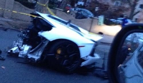 VIDEO: Lamborghini Aventador, secţionat în urma unui accident spectaculos - Poza 2