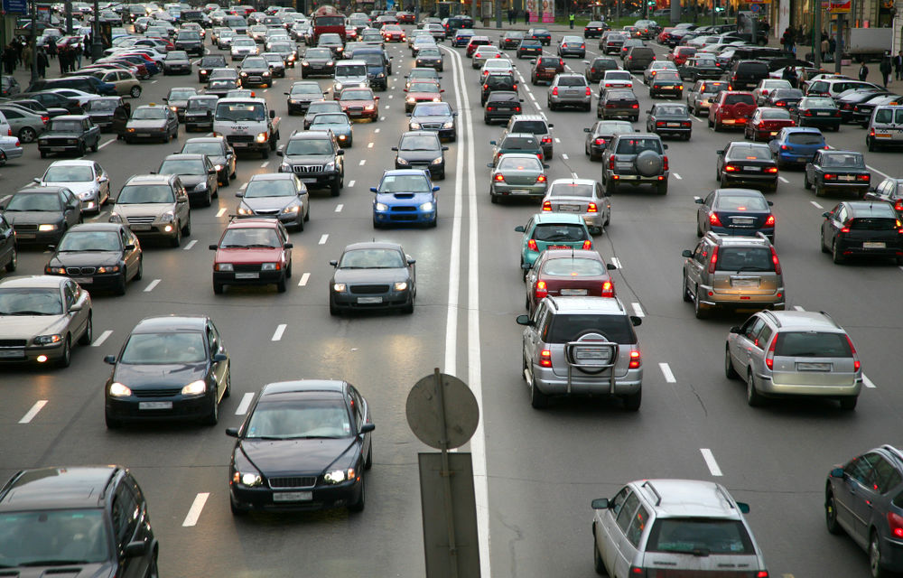 România: 52% din automobilele înmatriculate în 2013 sunt mai vechi de zece ani - Poza 1