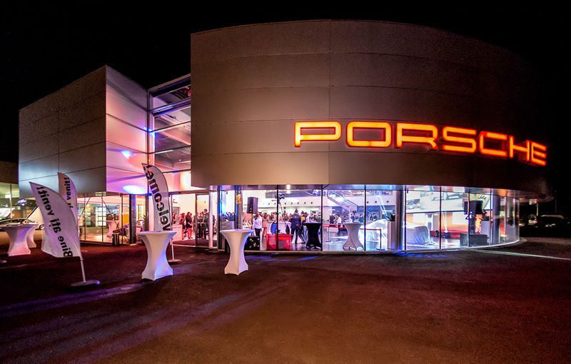 Noul 911 Turbo, premiera deschiderii oficiale a primului Centru Porsche din România - Poza 1