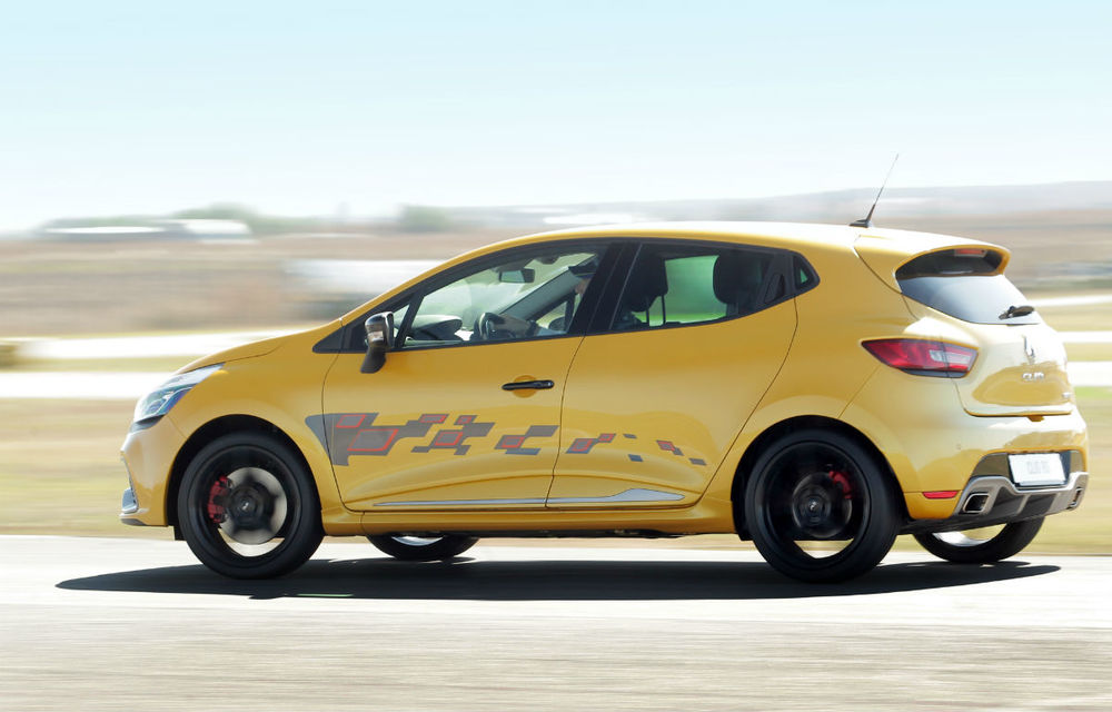 Renault Sport Experience: senzații tari pe circuit cu sportivele Renault - Poza 32