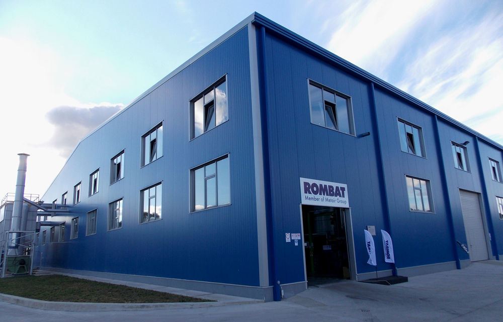 Rombat a inaugurat o nouă fabrică de baterii auto dedicată producției de acumulatori microhibrid - Poza 1