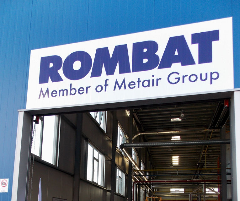 Rombat a inaugurat o nouă fabrică de baterii auto dedicată producției de acumulatori microhibrid - Poza 27