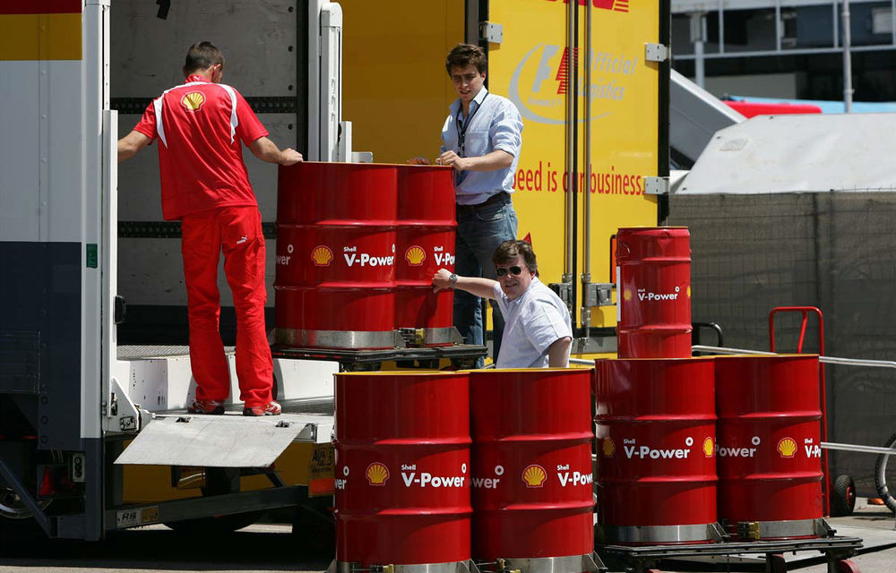 Formula 1 ar putea avea furnizor unic de combustibil - Poza 1