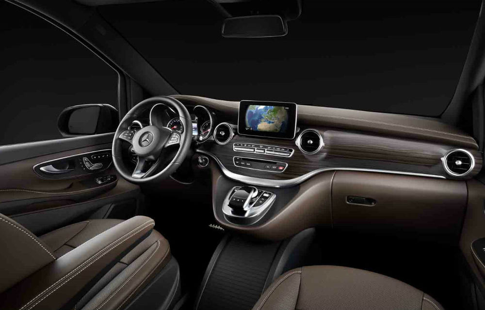 Mercedes V-Klasse – primele imagini cu interiorul modelului care înlocuieşte Vito şi R-Klasse - Poza 1