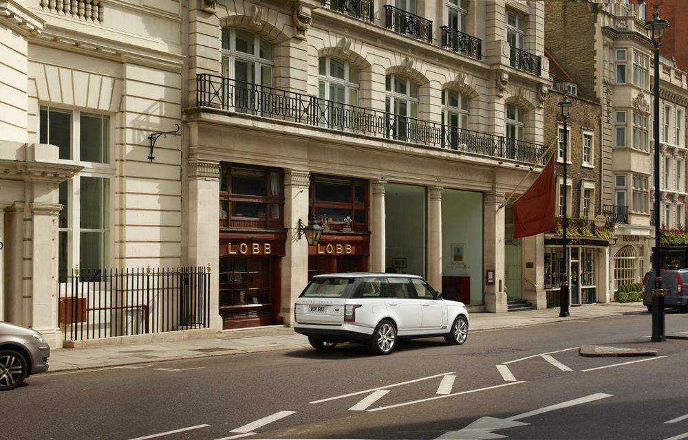 Range Rover primeşte o versiune cu ampatament mărit la Salonul Auto din Los Angeles - Poza 7