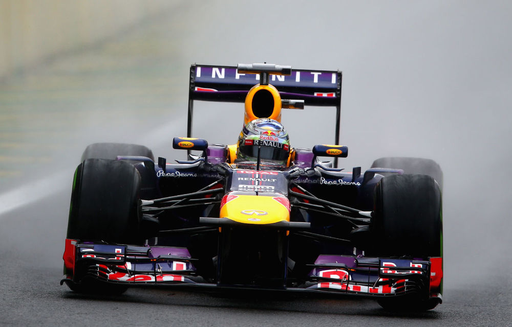 Vettel, pole position pe ploaie la Interlagos! Alonso, locul trei pentru Ferrari - Poza 1