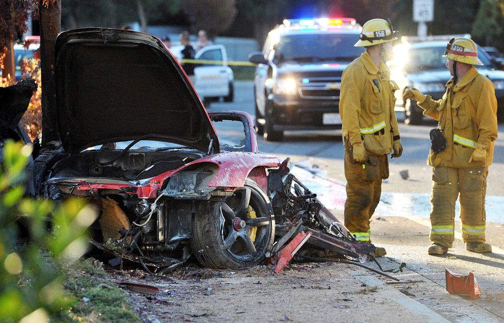 Paul Walker, eroul principal din seria Fast and Furious, a murit într-un accident auto - Poza 3