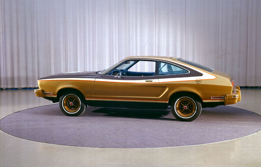 POVEŞTI AUTO: Ford Mustang - 50 de ani de legendă - Poza 14