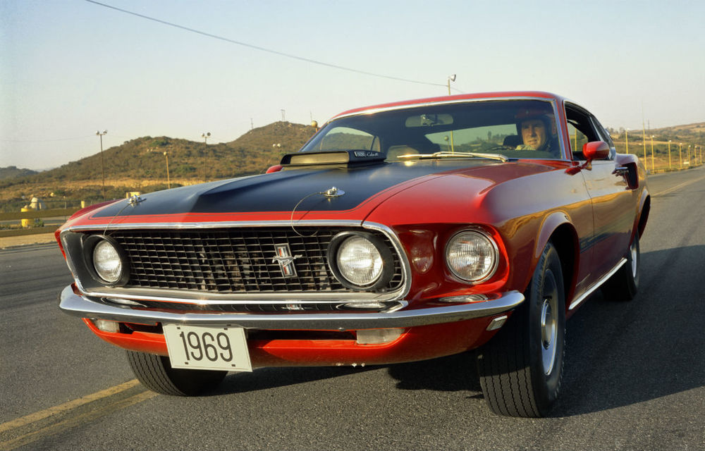 POVEŞTI AUTO: Ford Mustang - 50 de ani de legendă - Poza 13