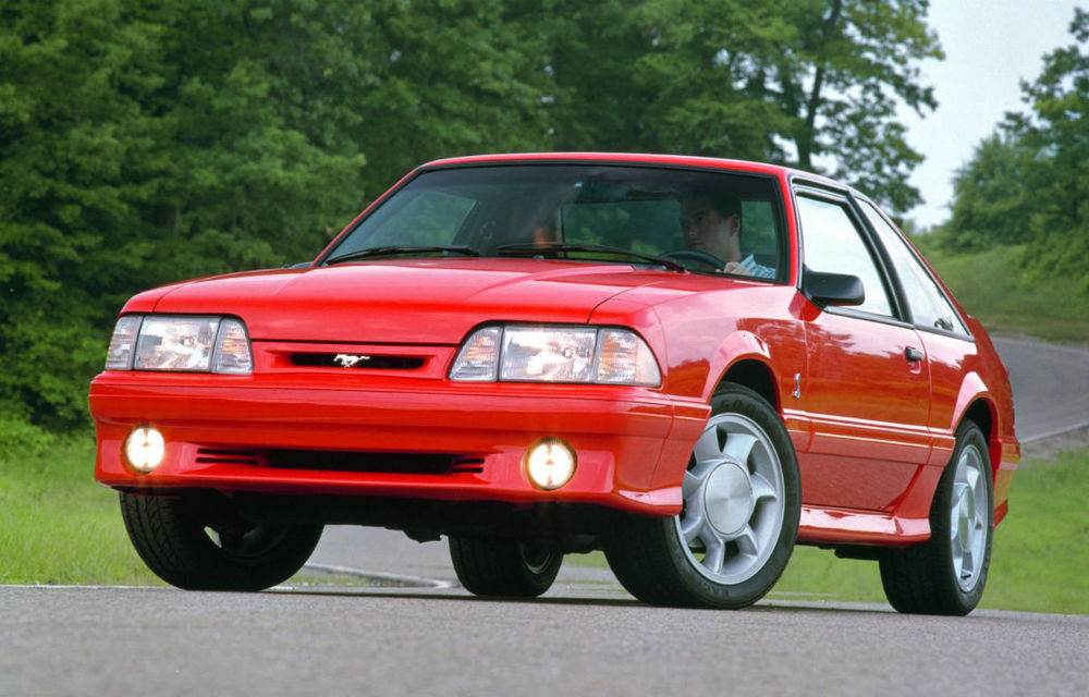 POVEŞTI AUTO: Ford Mustang - 50 de ani de legendă - Poza 6