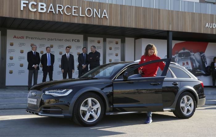Audi a livrat o flotă de maşini pentru toţi jucătorii Barcelonei. Messi a ales un Audi Q5 - Poza 1