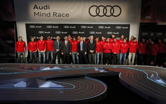 Audi a livrat o flotă de maşini pentru toţi jucătorii Barcelonei. Messi a ales un Audi Q5 - Poza 7