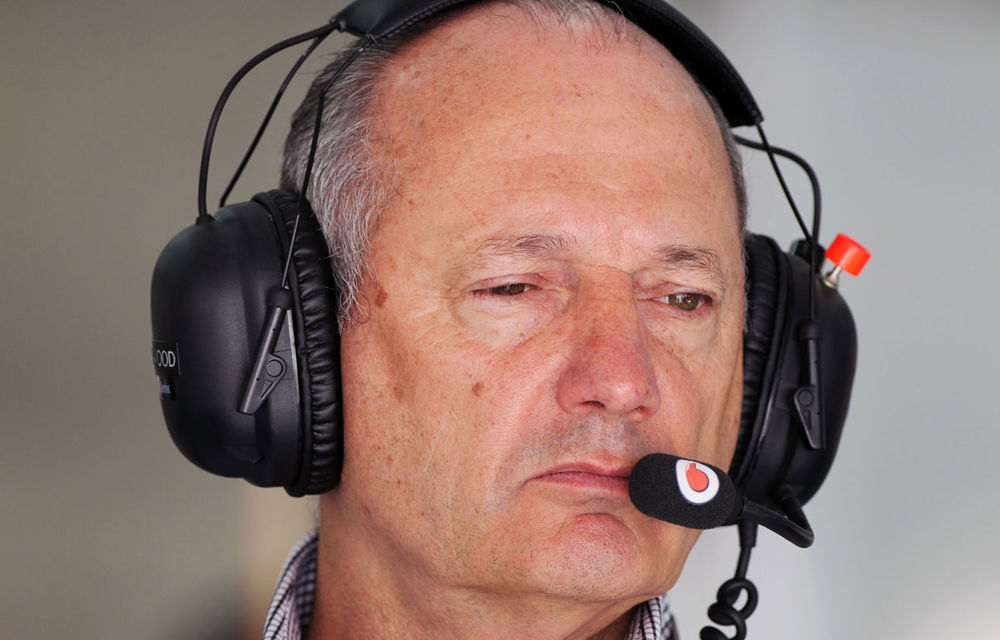 Ron Dennis vrea să revină la conducerea McLaren printr-o achiziţie de acţiuni - Poza 1