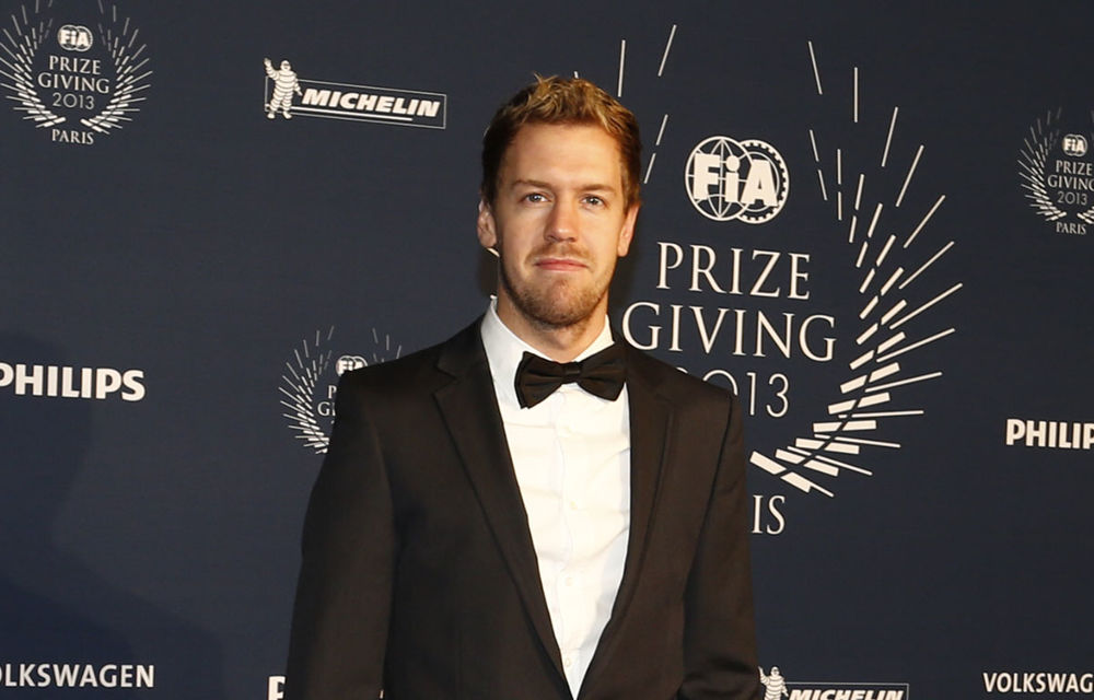 Vettel şi Red Bull au primit trofeele de campioni la Gala FIA - Poza 1