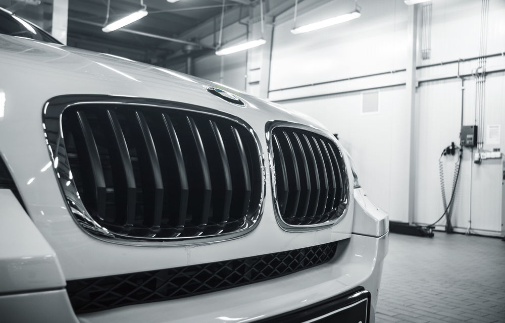 Vizită la „estetician”: de la BMW X6 standard la BMW X6 M Performance - Poza 16