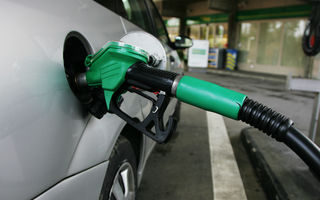 Acciza pentru carburanţi a fost amânată până în 31 martie 2014