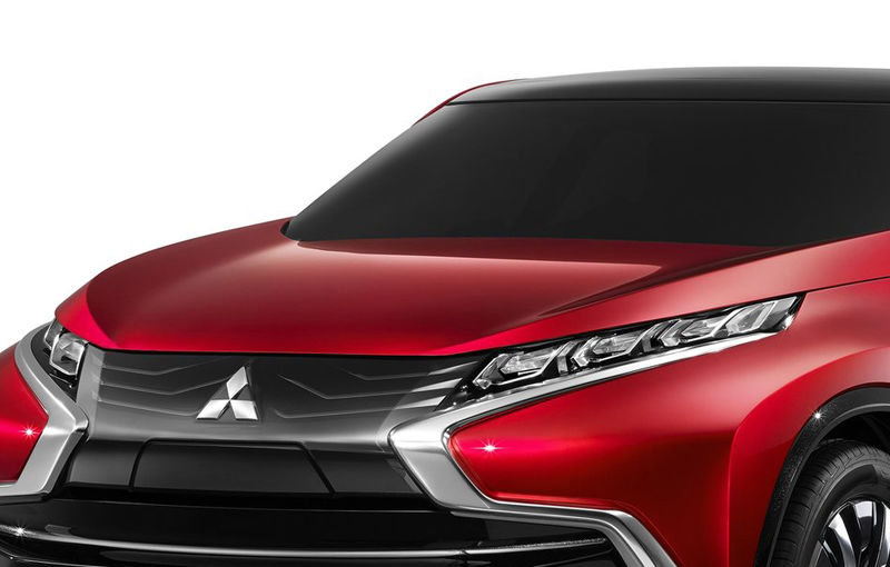 Noutăți despre viitorul Mitsubishi Evo XI: hibridizare, benzină turbo de 1.1 litri și renunțarea la numele &quot;Lancer&quot; - Poza 1