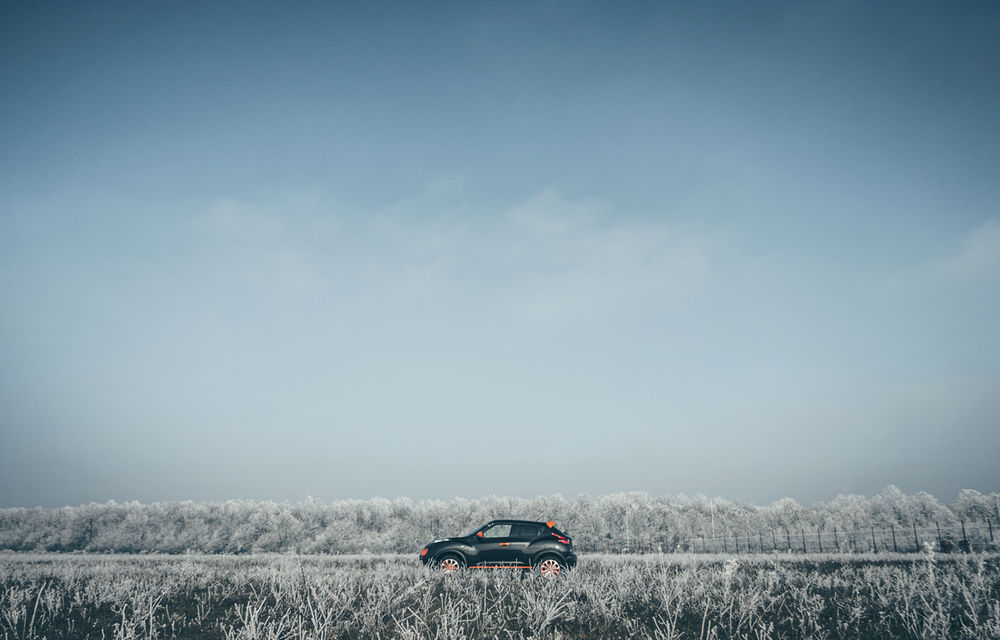 Amintiri din vacanţa de iarnă: maşini colorate, zăpadă lipsă, jeg pe şosele - Poza 8